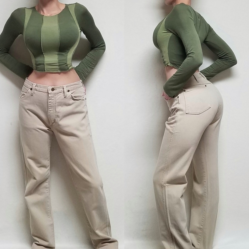 VINTAGE 1980s Wrangler Beige Tan USA Made High Waisted Butt Hugging Mom Jeans